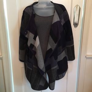 Rare Tahari Color Block Versatile Jacket One Size